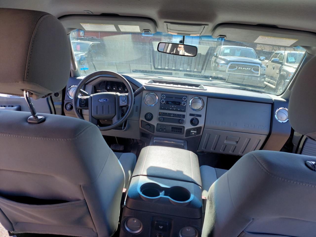 2012 Ford F-250 4WD Crew Cab 172" XLT - Photo #31
