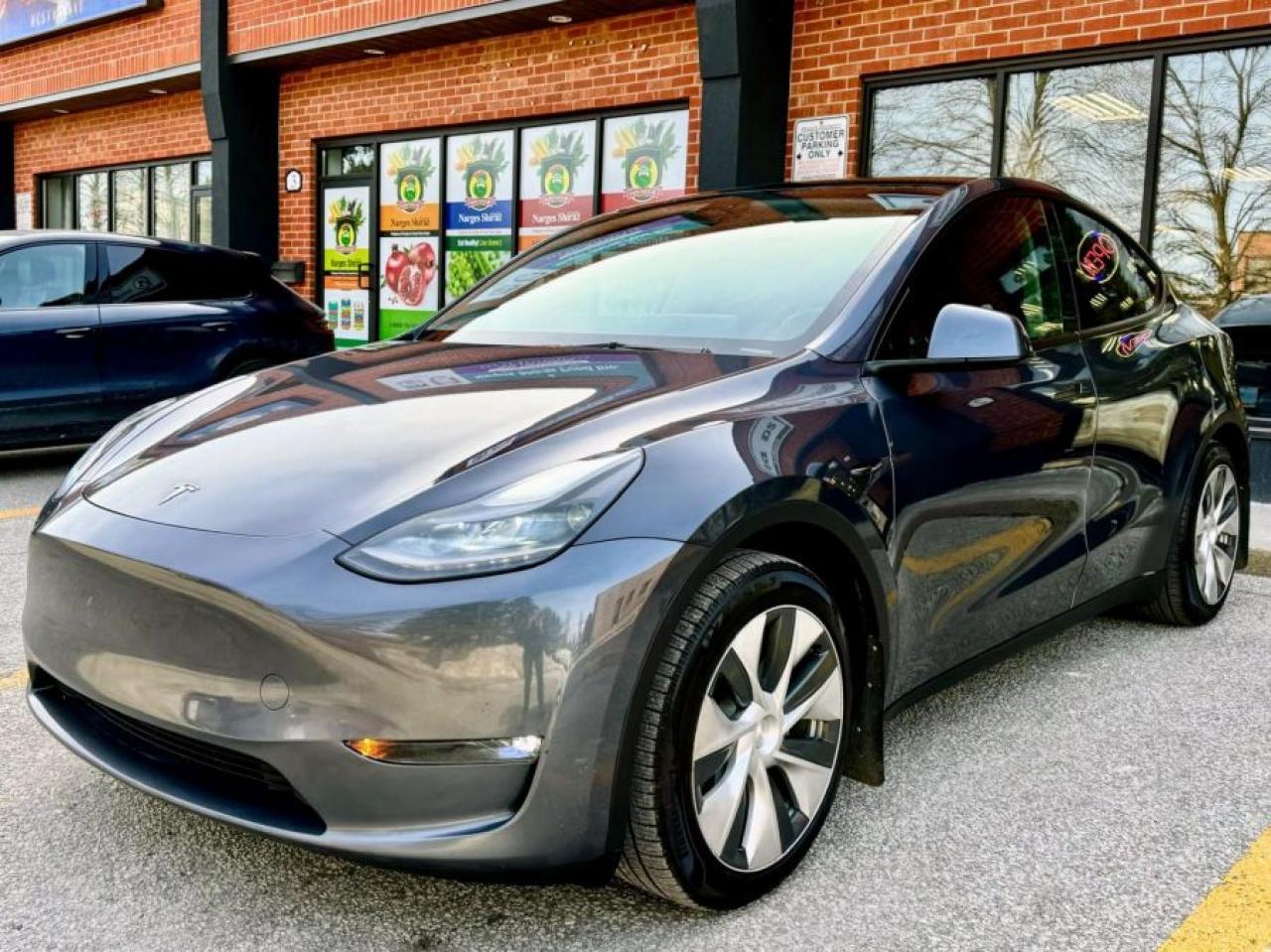 Used 2023 Tesla Model Y LONG  RANGE for sale in Concord, ON
