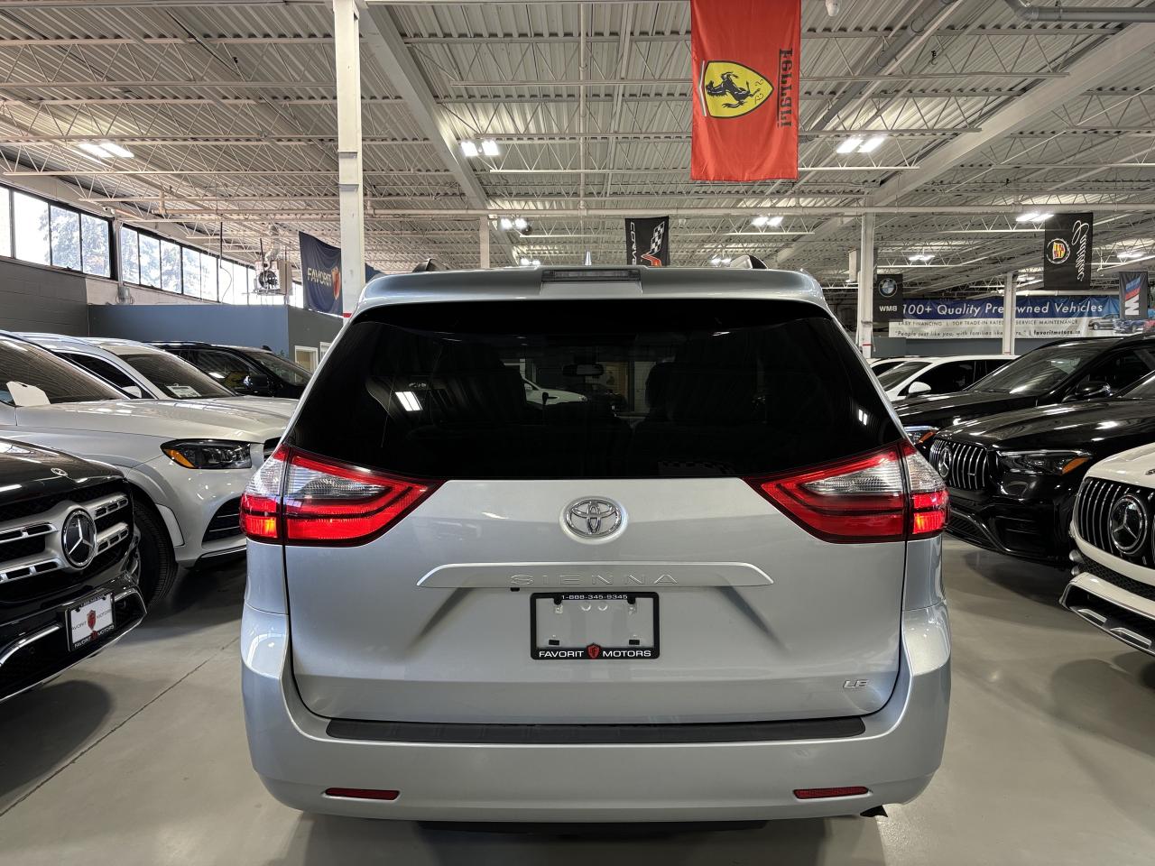 2020 Toyota Sienna LE|8PASSENGER|POWERDOORS|APPLECARPLAY|BACKUPCAM|++ - Photo #5