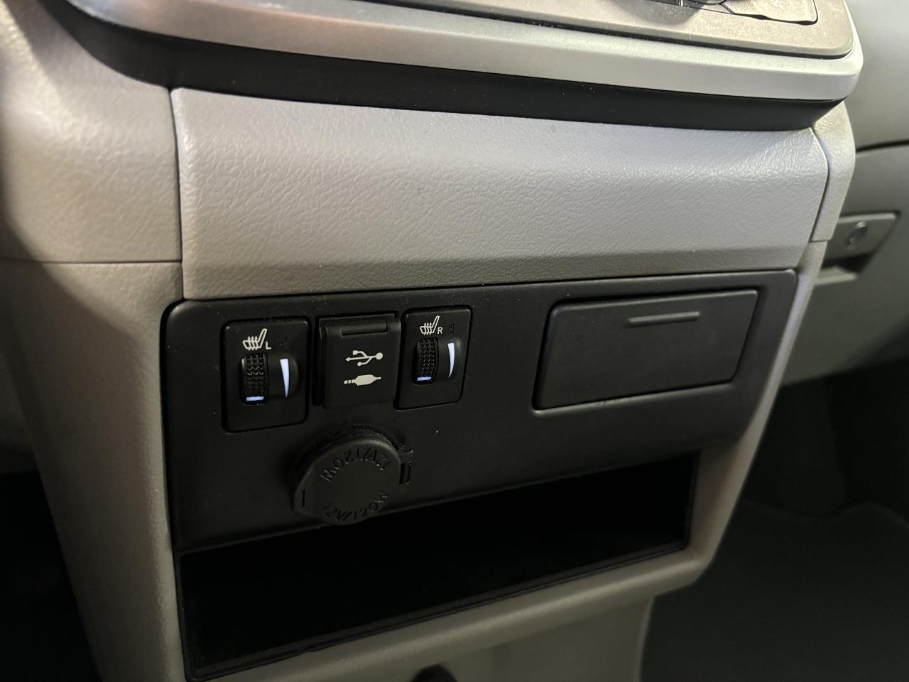 2020 Toyota Sienna LE|8PASSENGER|POWERDOORS|APPLECARPLAY|BACKUPCAM|++ - Photo #25