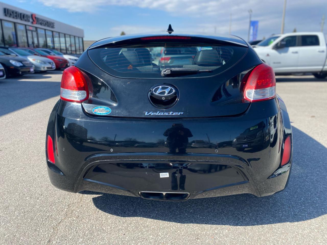 2015 Hyundai Veloster Tech ~Nav ~Camera ~Heated Leather ~Panoramic Roof Photo3