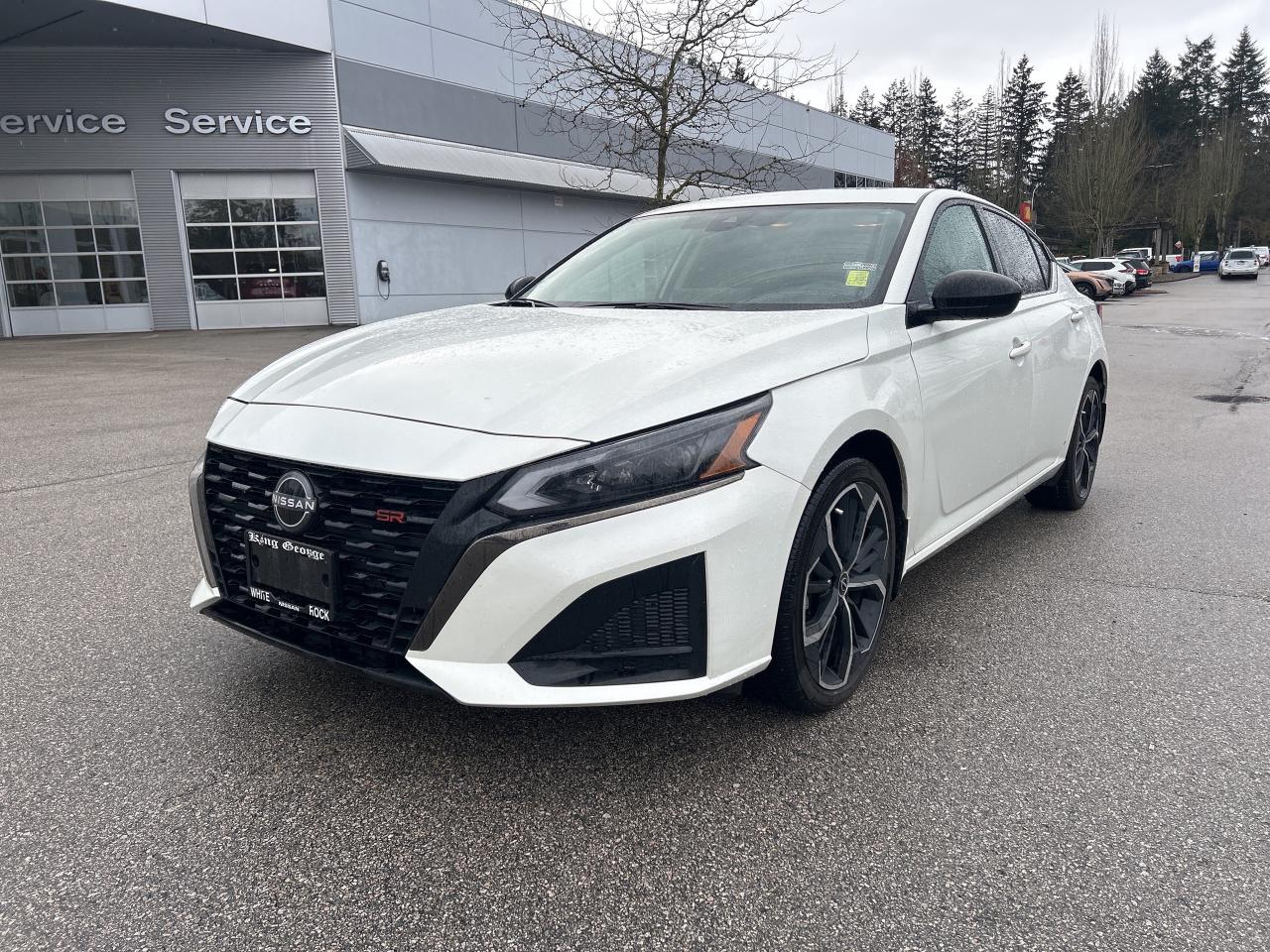 Used 2023 Nissan Altima SR AWD for sale in Surrey, BC