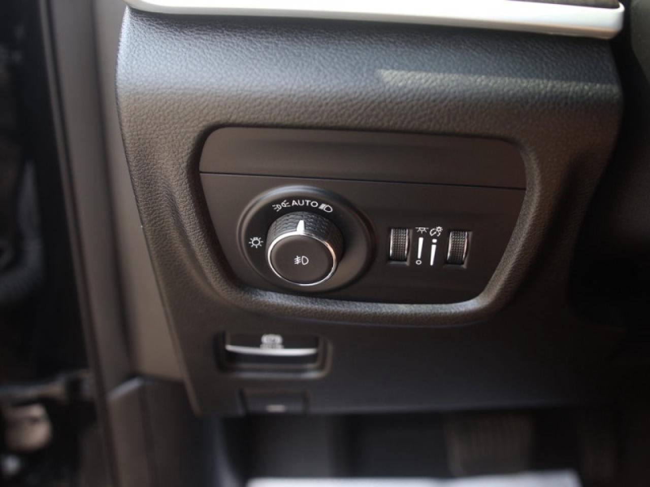 2023 Jeep Grand Cherokee Limited  **LEATHER - PWR GATE** Photo
