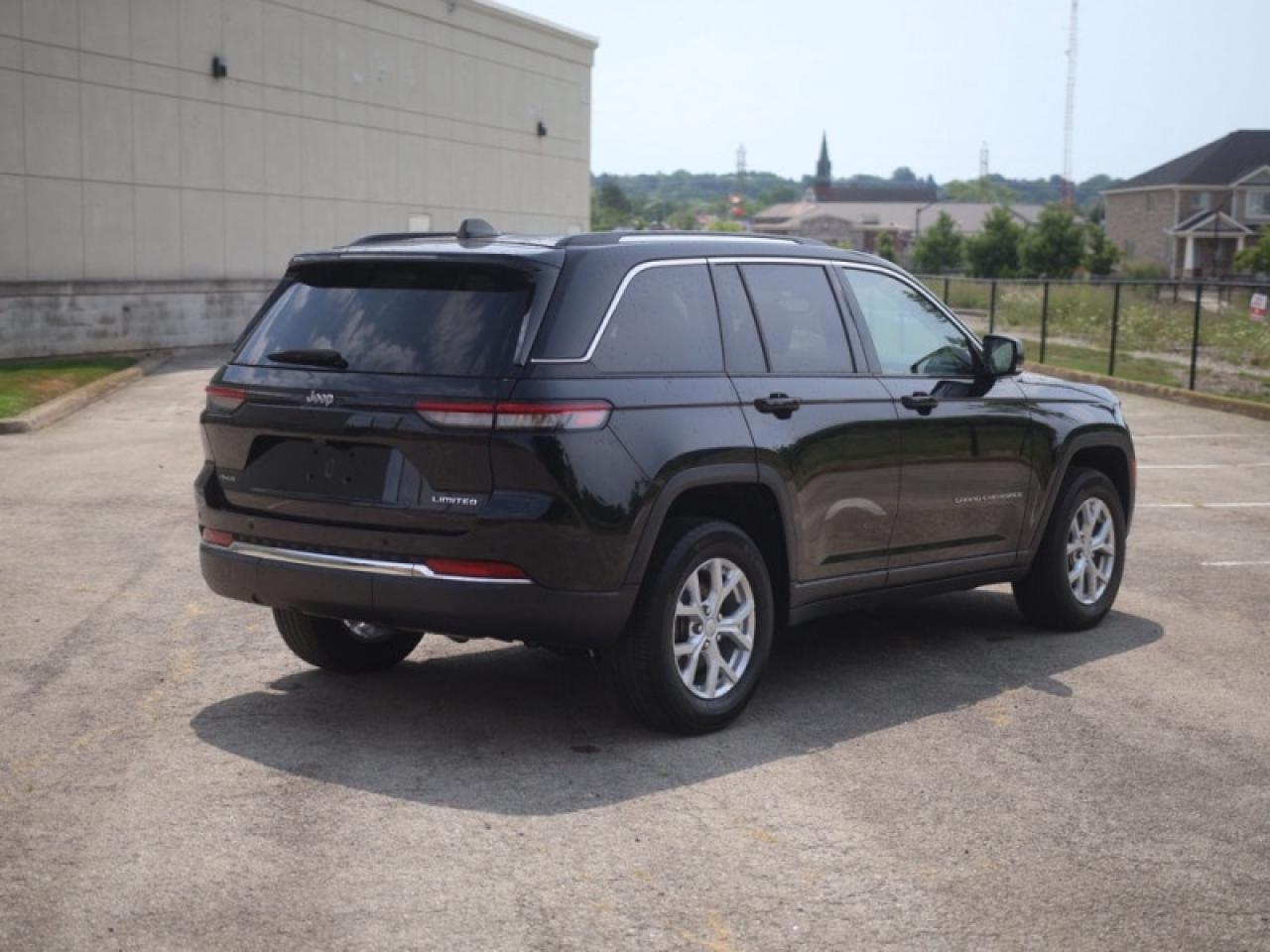 2023 Jeep Grand Cherokee Limited  **LEATHER - PWR GATE** Photo4