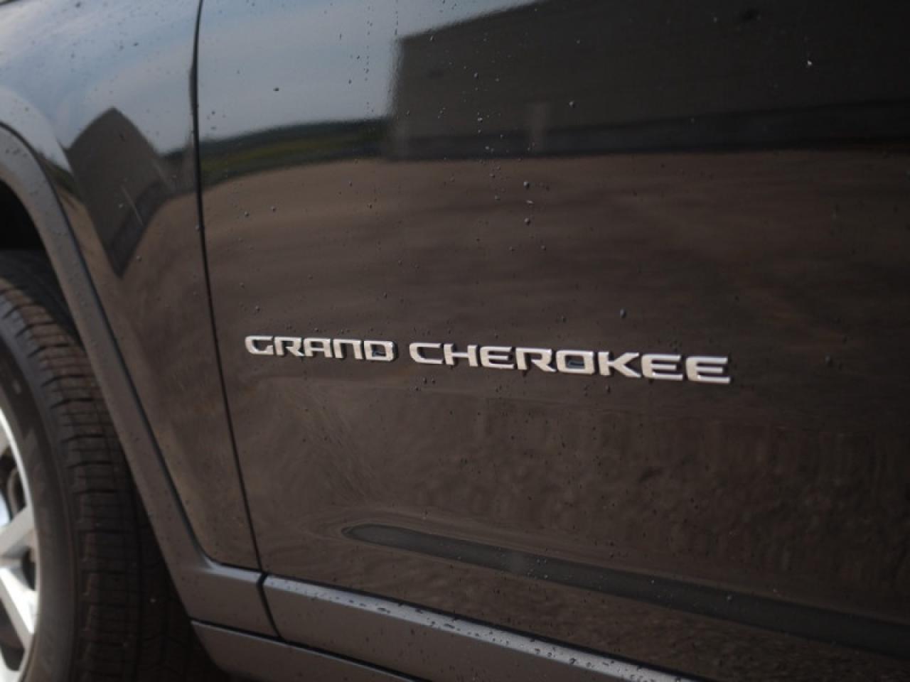 2023 Jeep Grand Cherokee Limited  **LEATHER - PWR GATE** Photo