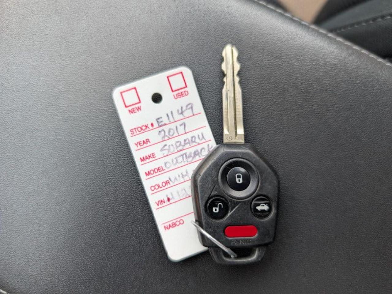2017 Subaru Outback 2.5i  **MANUAL TRANSMISSION** Photo