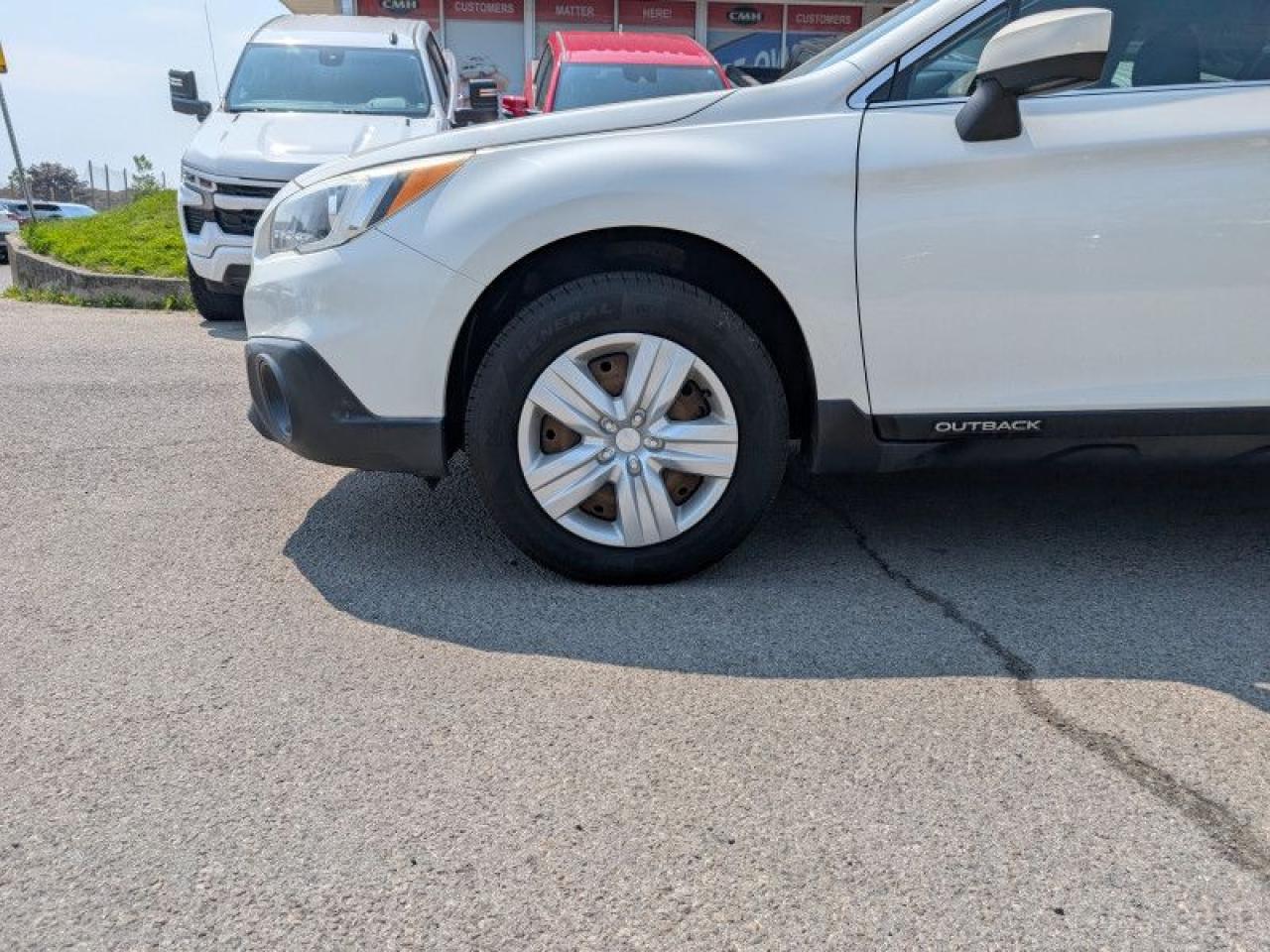 2017 Subaru Outback 2.5i  **MANUAL TRANSMISSION** Photo