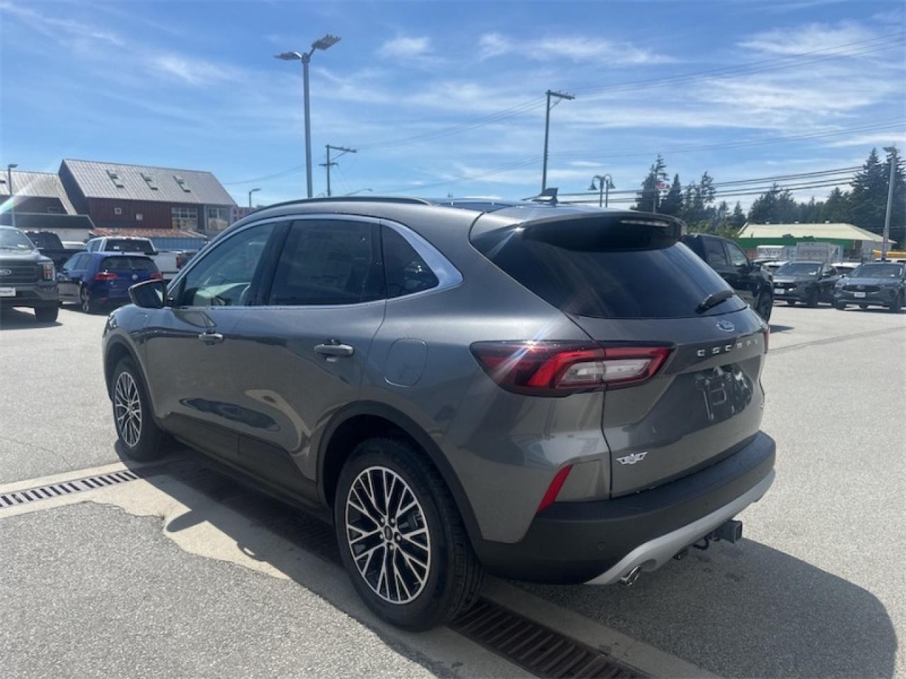 2025 Ford Escape PHEV  - Sunroof - Hybrid Photo
