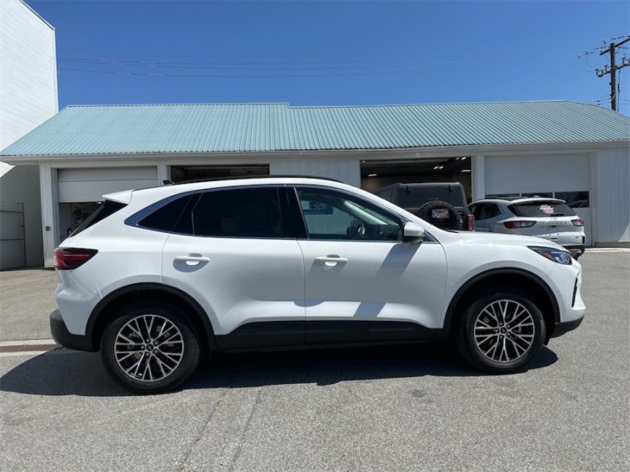 2025 Ford Escape PHEV  - Sunroof - Hybrid Photo5