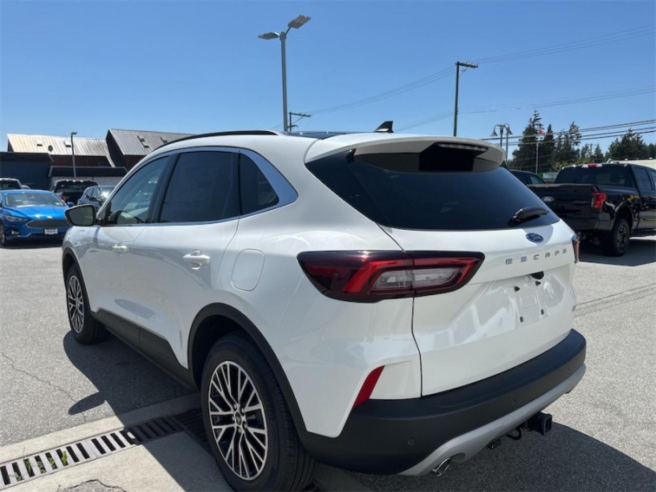 2025 Ford Escape PHEV  - Sunroof - Hybrid Photo2
