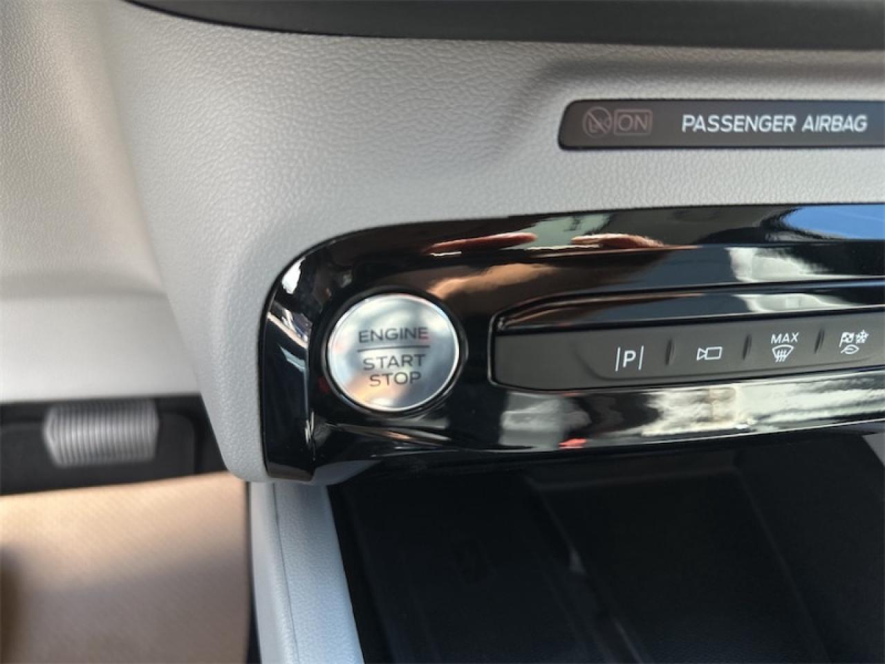 2025 Ford Escape PHEV  - Sunroof - 360 Camera Photo5