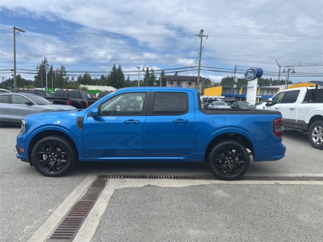 2025 Ford Maverick Lobo Standard  - Sunroof Photo1