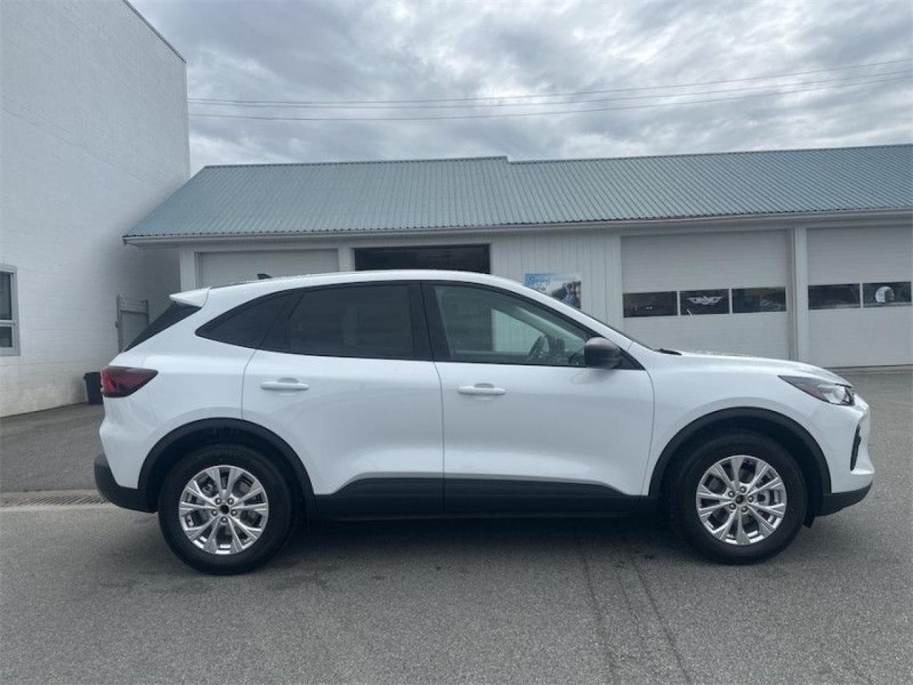 2025 Ford Escape Active Photo5