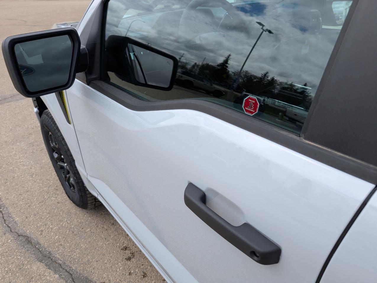2025 Ford F-150 STX Photo5