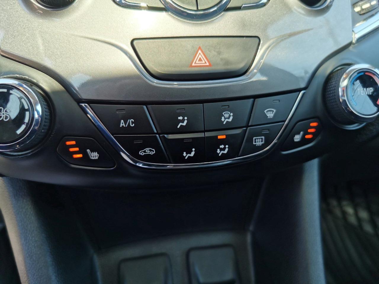 2018 Chevrolet Cruze LT - Photo #19