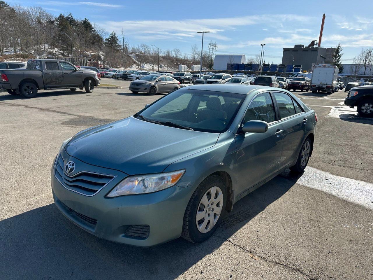 <p>Toyota Camry 2010</p><p>278358 kilometres</p><p>**gasket a verifier**</p><p>Moteur 4 cylindres</p><p>Transmission ok</p><p>Direction ok</p><p>Frame ok</p><p>Check engine = P0172 system to rich</p><p>                            P0101 mass air flow</p><p>Intérieur sale</p><p>Pare-brise cassé</p><p>Pneus été dans véhicule</p><p>------------------------------------------------------------------------</p><p>2010 Toyota Camry</p><p>278358 kilometres</p><p>**gasket to check**</p><p>Engine 4 cylinders</p><p>Transmission ok</p><p>Steering ok</p><p>Frame ok</p><p>Check engine = P0172 system to rich</p><p>                            P0101 mass air flow</p><p>Interior dirty</p><p>Windshield broken</p><p>Summer tires in vehicle</p>