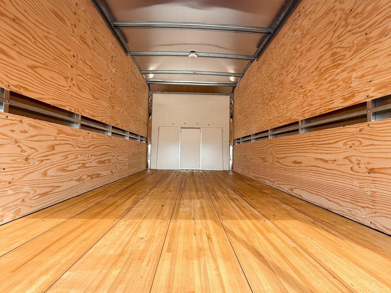 2025 Chevrolet Express Cutaway Work Van 4.3L V6 WITH REMOTE ENTRY, POWER DRIVER'S SEAT, CLOTH SEATS, AIR CONDITIONING, CRUISE CONTROL, MP3 PLAYER, BLUETOOTH Photo