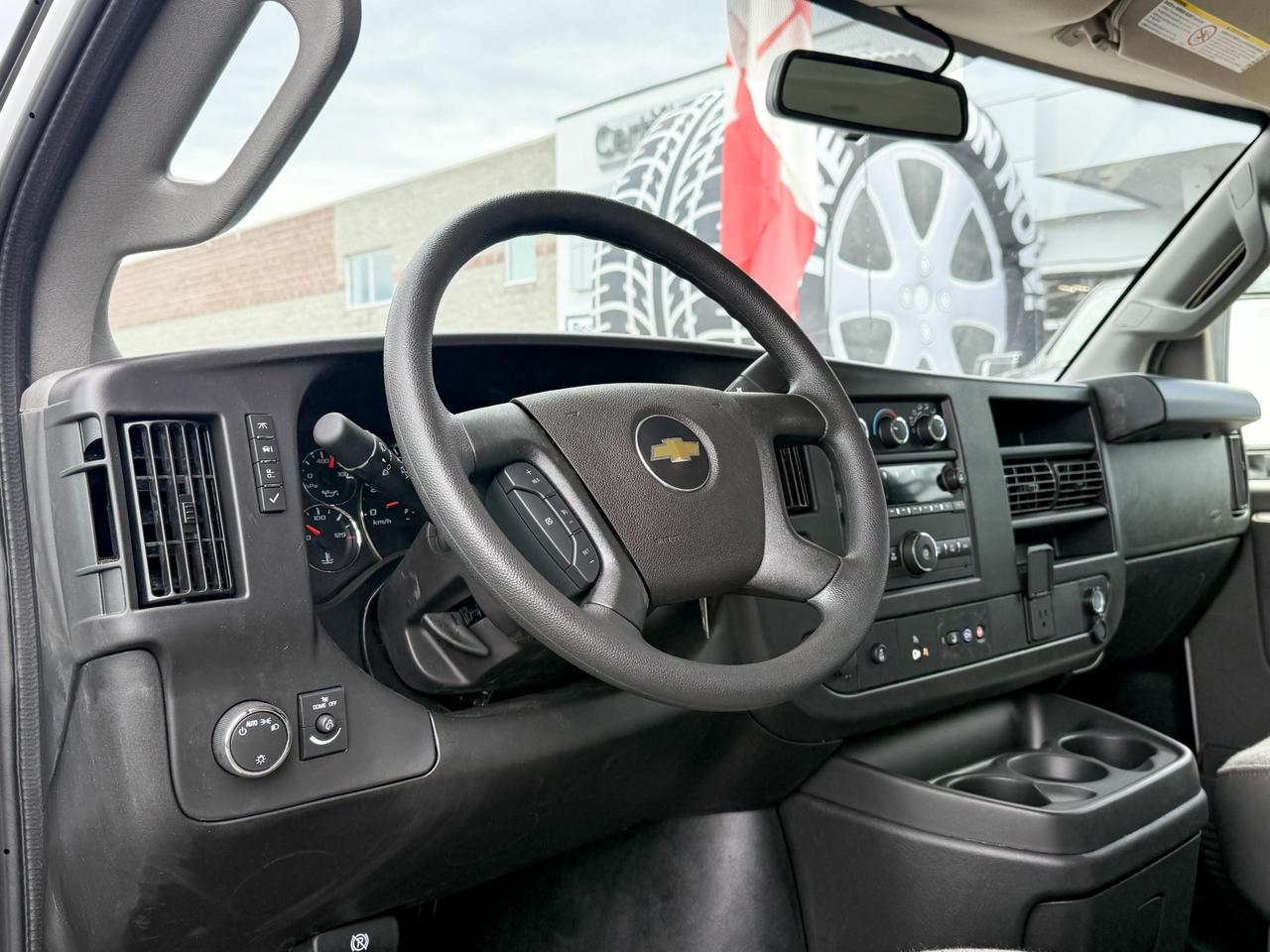 2025 Chevrolet Express Cutaway Work Van 4.3L V6 WITH REMOTE ENTRY, POWER DRIVER'S SEAT, CLOTH SEATS, AIR CONDITIONING, CRUISE CONTROL, MP3 PLAYER, BLUETOOTH Photo