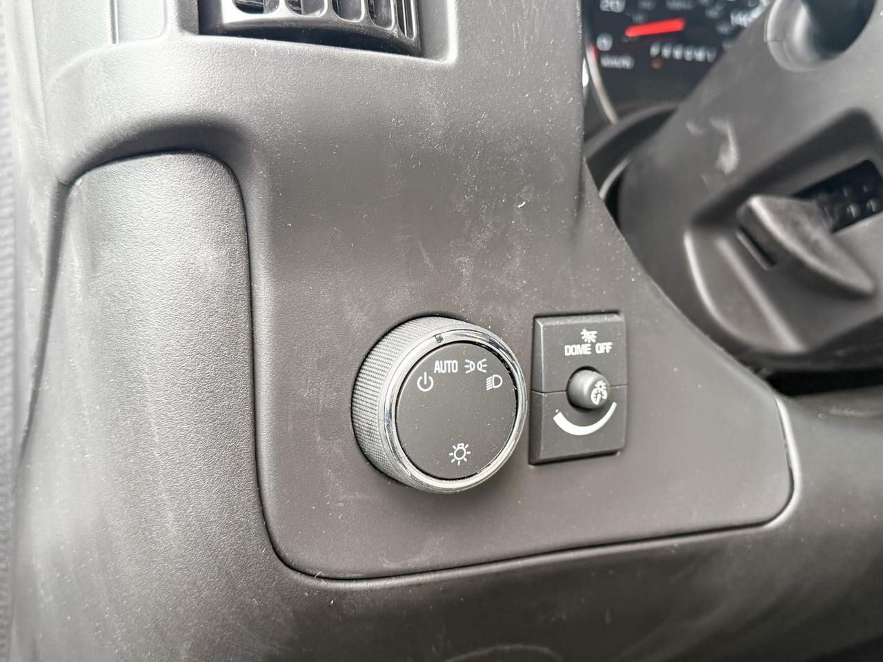 2025 Chevrolet Express Cutaway Work Van 4.3L V6 WITH REMOTE ENTRY, POWER DRIVER'S SEAT, CLOTH SEATS, AIR CONDITIONING, CRUISE CONTROL, MP3 PLAYER, BLUETOOTH Photo