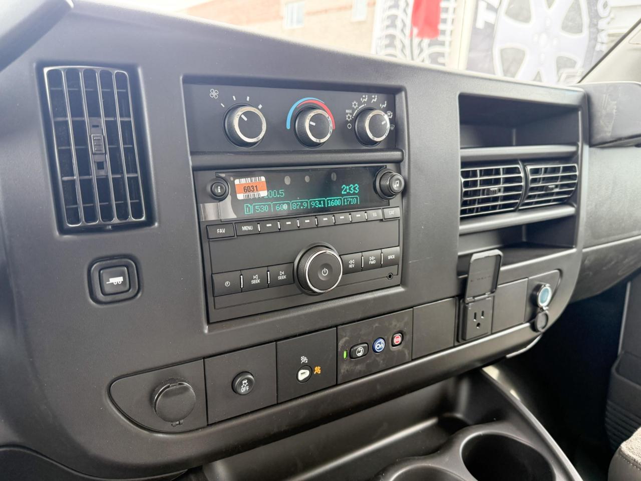 2025 Chevrolet Express Cutaway Work Van 4.3L V6 WITH REMOTE ENTRY, POWER DRIVER'S SEAT, CLOTH SEATS, AIR CONDITIONING, CRUISE CONTROL, MP3 PLAYER, BLUETOOTH Photo