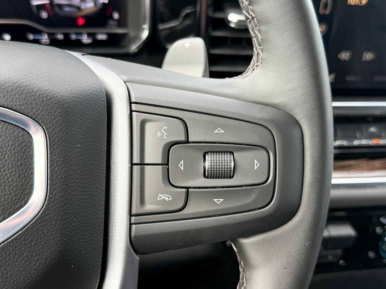 2025 GMC Sierra 1500 Elevation BLACK WIDOW PACKAGE - 5.3L V8 WITH REMOTE START/ENTRY, HEATED SEATS, HEATED STEERING WHEEL, HITCH GUIDANCE WITH HITCH VIEW, HD REAR VISION CAMERA Photo