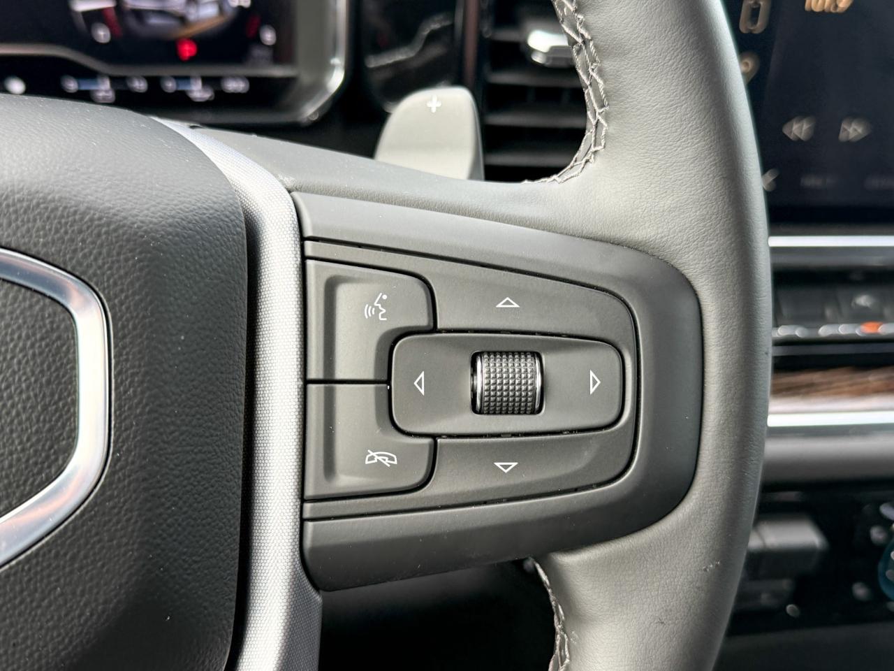 2025 GMC Sierra 1500 Elevation BLACK WIDOW PACKAGE - 5.3L V8 WITH REMOTE START/ENTRY, HEATED SEATS, HEATED STEERING WHEEL, HITCH GUIDANCE WITH HITCH VIEW, HD REAR VISION CAMERA Photo