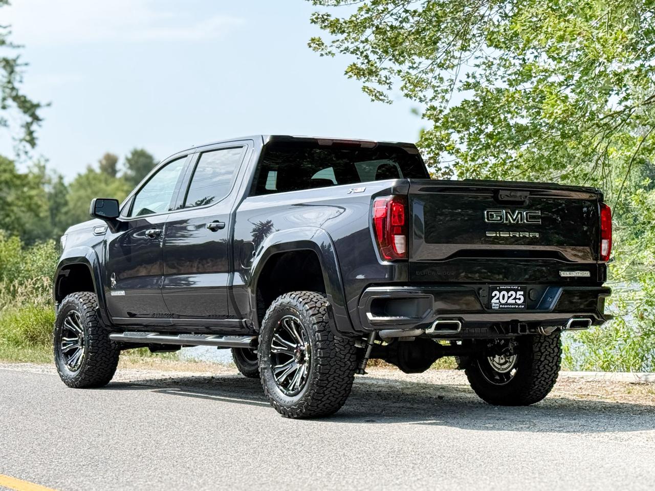 2025 GMC Sierra 1500 Elevation BLACK WIDOW PACKAGE - 5.3L V8 WITH REMOTE START/ENTRY, HEATED SEATS, HEATED STEERING WHEEL, HITCH GUIDANCE WITH HITCH VIEW, HD REAR VISION CAMERA Photo
