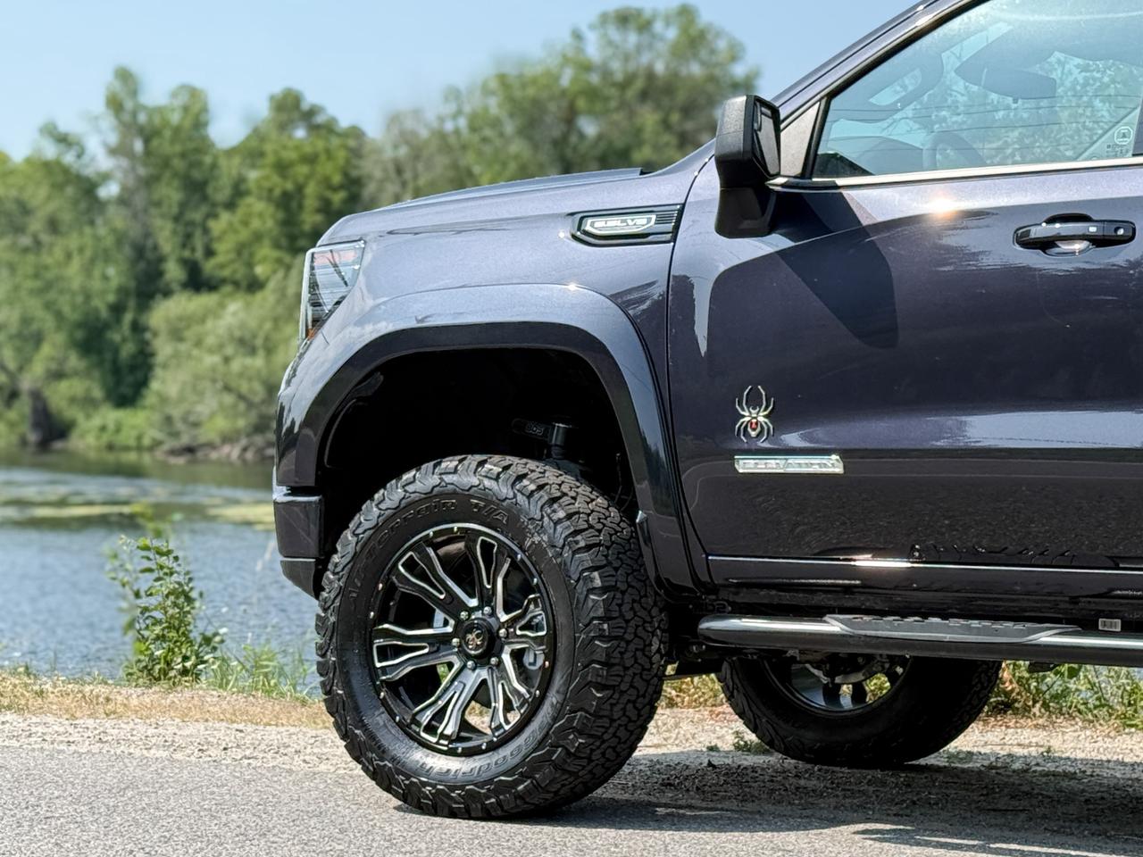 2025 GMC Sierra 1500 Elevation BLACK WIDOW PACKAGE - 5.3L V8 WITH REMOTE START/ENTRY, HEATED SEATS, HEATED STEERING WHEEL, HITCH GUIDANCE WITH HITCH VIEW, HD REAR VISION CAMERA Photo