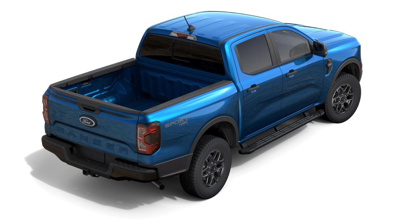 2025 Ford Ranger XLT 4WD SUPERCREW 5' BOX Photo2