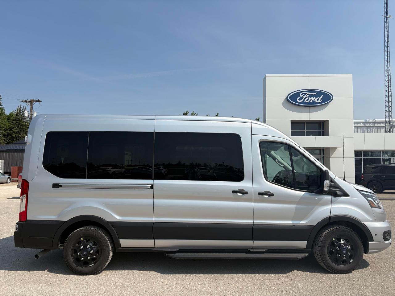 New 2025 Ford Transit Passenger Wagon T-350 148