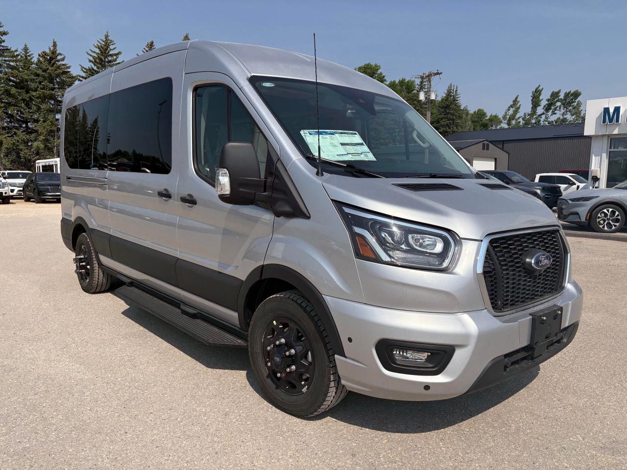 2025 Ford Transit Passenger Wagon T-350 148" MED ROOF XLT AWD Photo