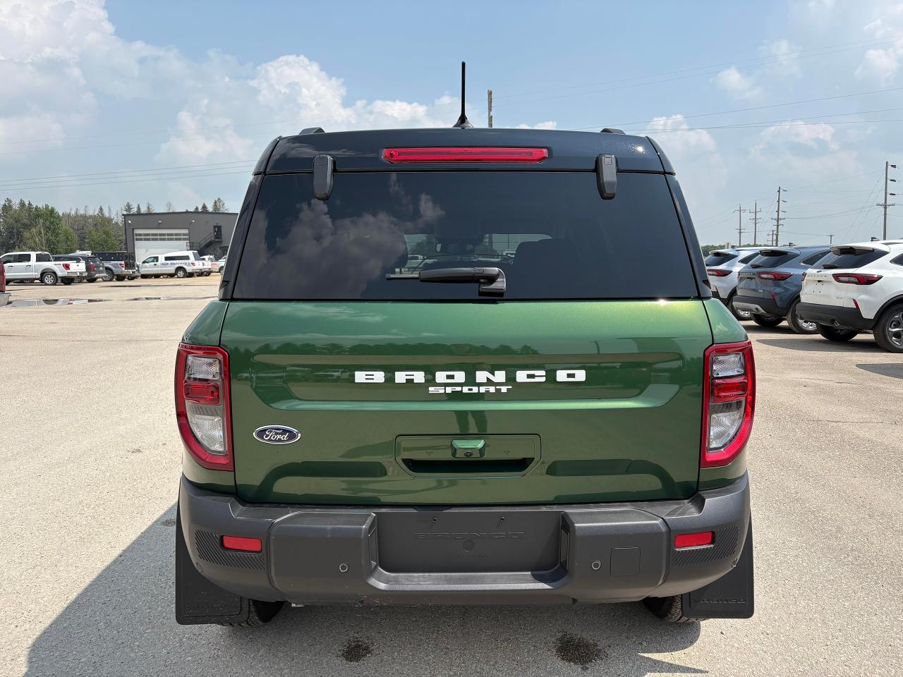 2025 Ford Bronco Outer Banks 4X4 Photo4