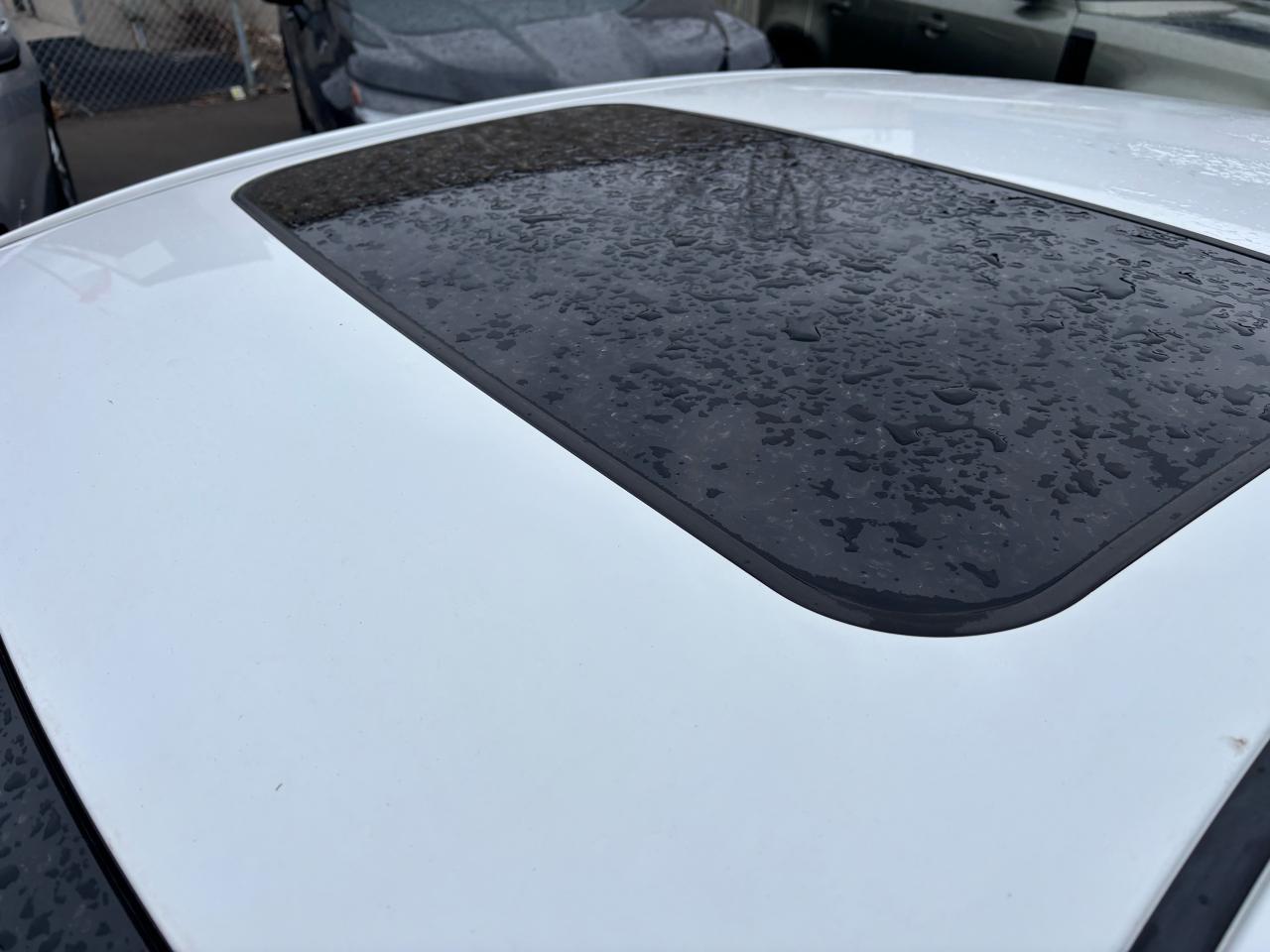 2015 Toyota Corolla LE, Sunroof, Alloys, Heated Seats - Photo #5