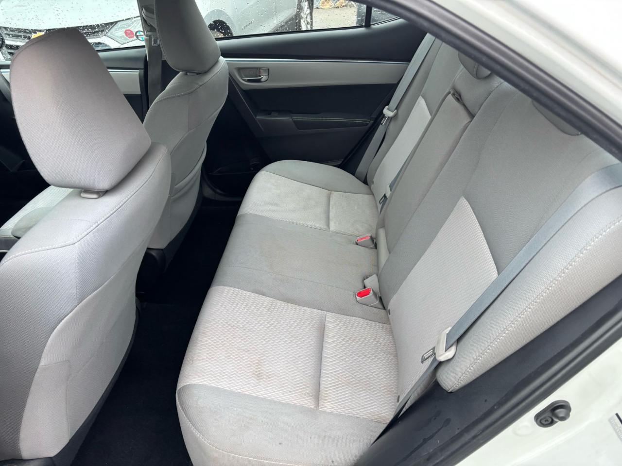 2015 Toyota Corolla LE, Sunroof, Alloys, Heated Seats