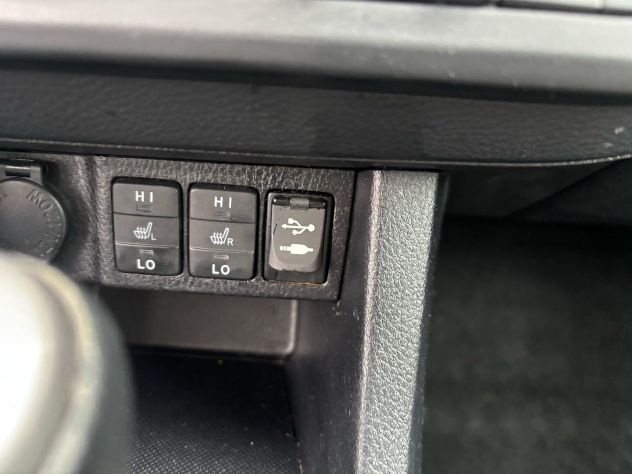 2015 Toyota Corolla LE, Sunroof, Alloys, Heated Seats