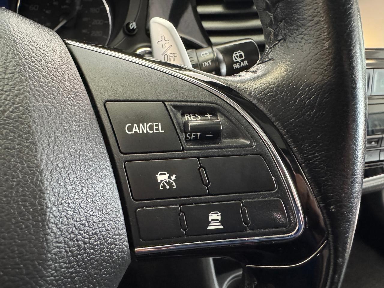 2016 Mitsubishi Outlander GT AWD 7 Passenger+Roof+AdaptiveCruise+CLEANCARFAX - Photo #44