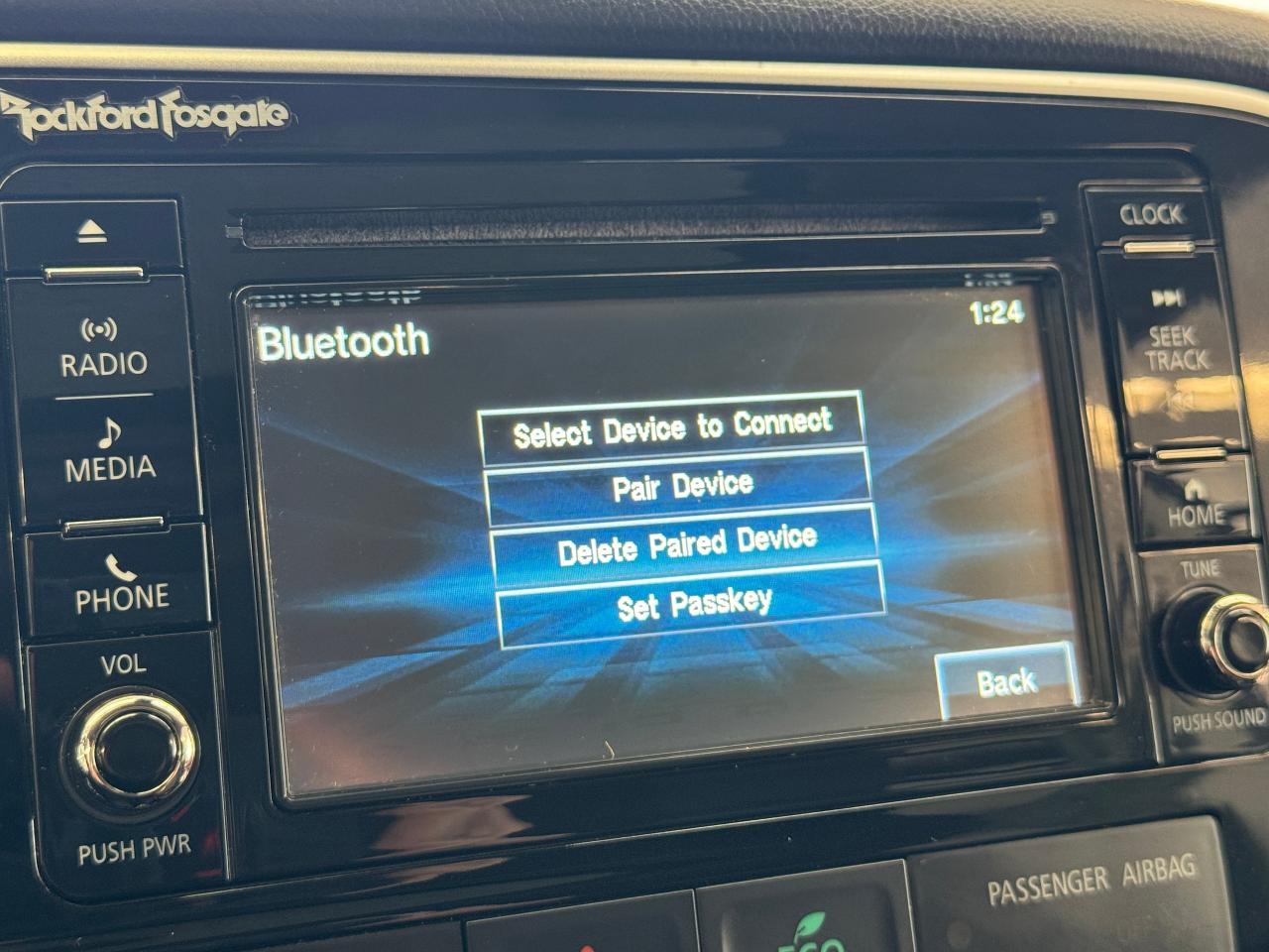 2016 Mitsubishi Outlander GT AWD 7 Passenger+Roof+AdaptiveCruise+CLEANCARFAX - Photo #30