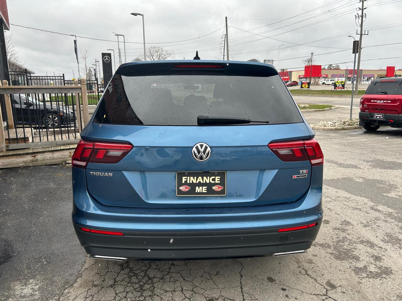 2018 Volkswagen Tiguan COMFORTLINE 4Motion Photo3