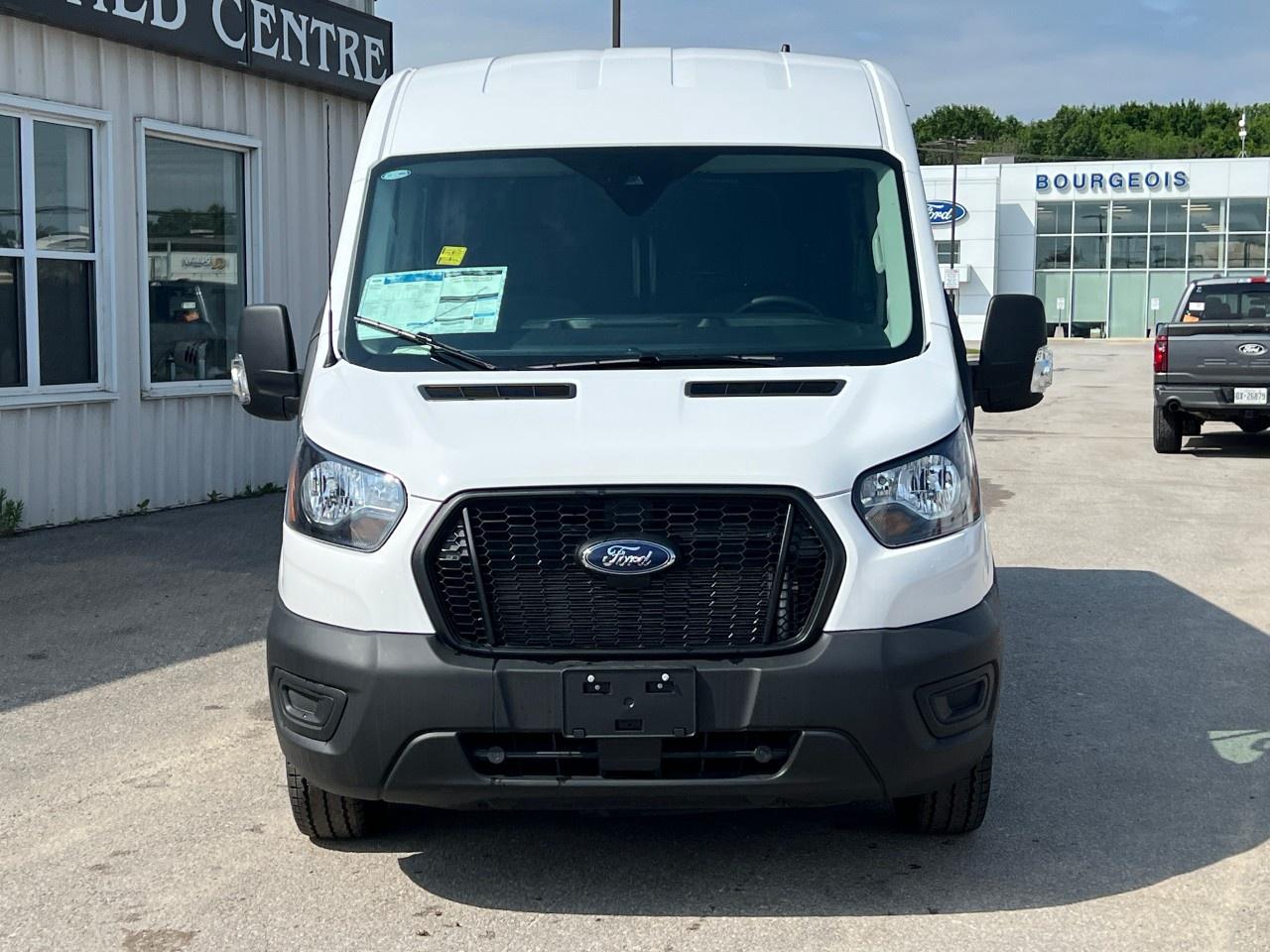 2025 Ford Transit Cargo Van T-250 148" MED RF 9070 GVWR RWD Photo2