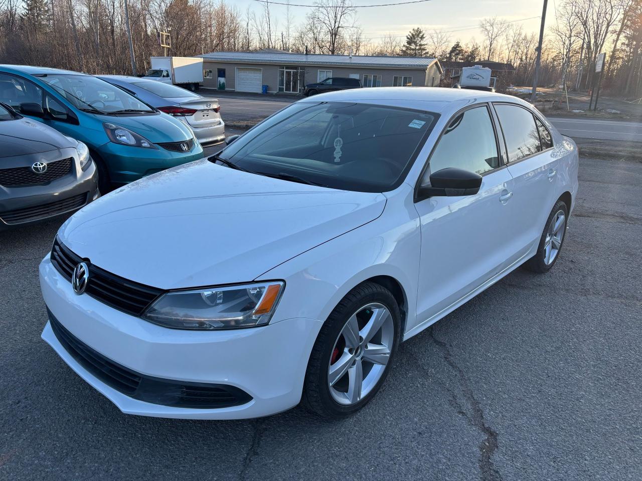 2013 Volkswagen Jetta TRENDLINE+ - Photo #3
