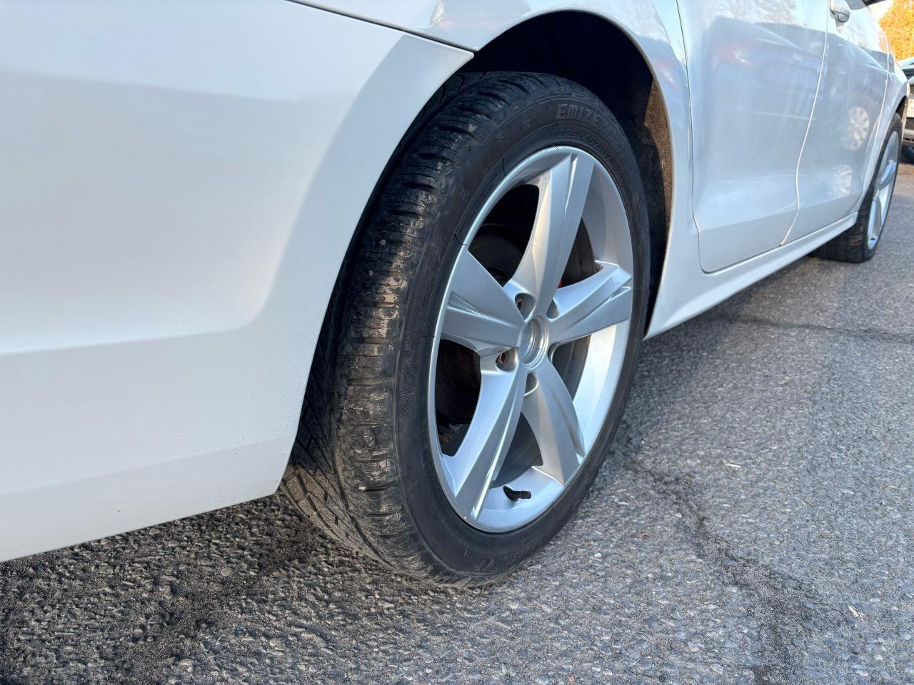 2013 Volkswagen Jetta TRENDLINE+ - Photo #4