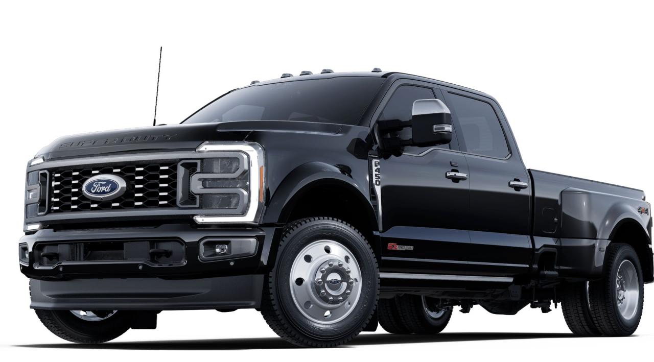New 2025 Ford F-450 4X4 CREW CAB PICKUP/ for sale in Salmon Arm, BC