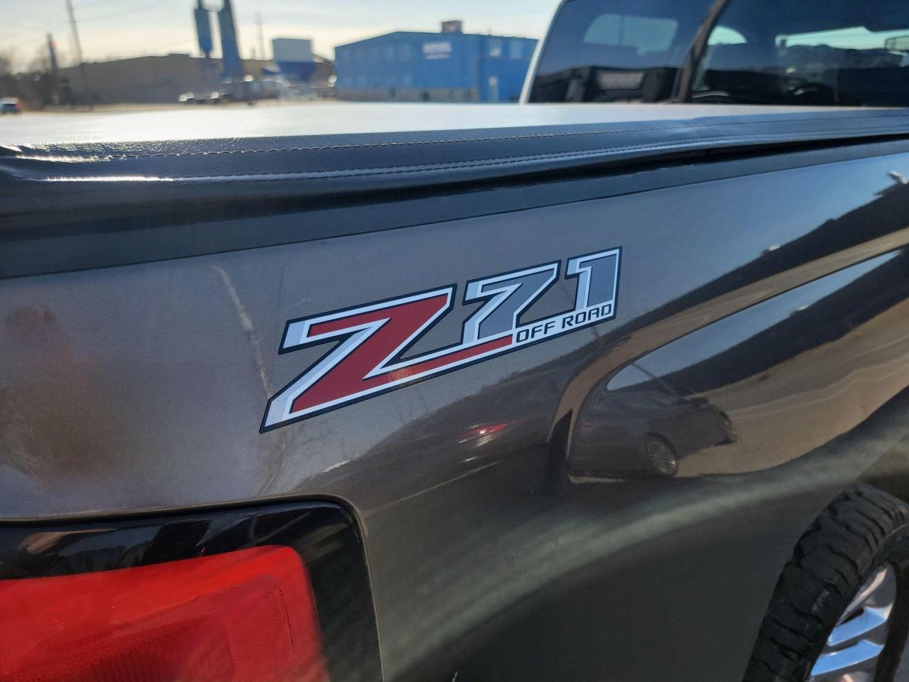 2015 Chevrolet Silverado 1500 4WD Crew Cab 153.0" LT w/2LT Photo4