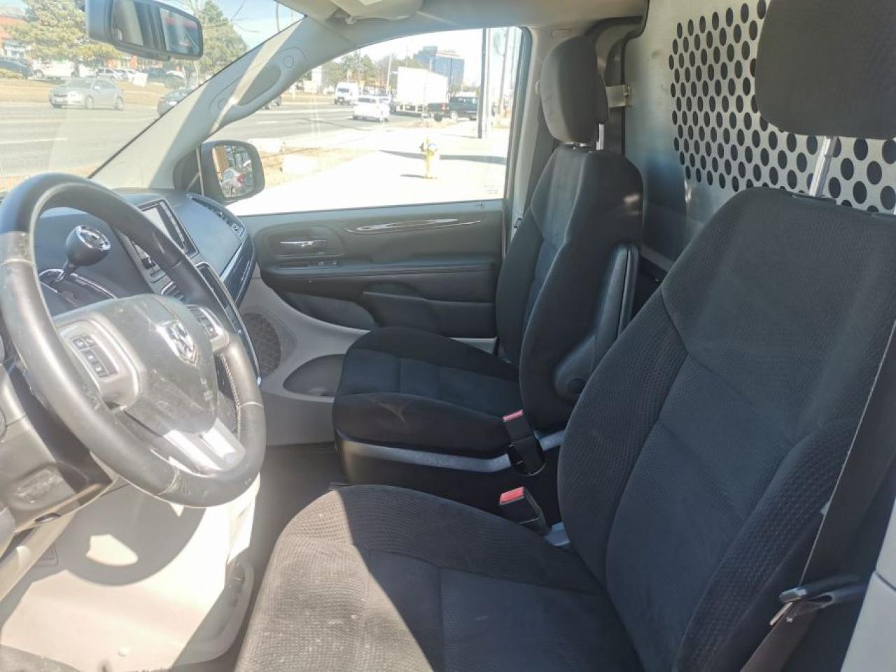 2014 RAM C/V TRADESMAN LOADED|PRICE TO SELL - Photo #10