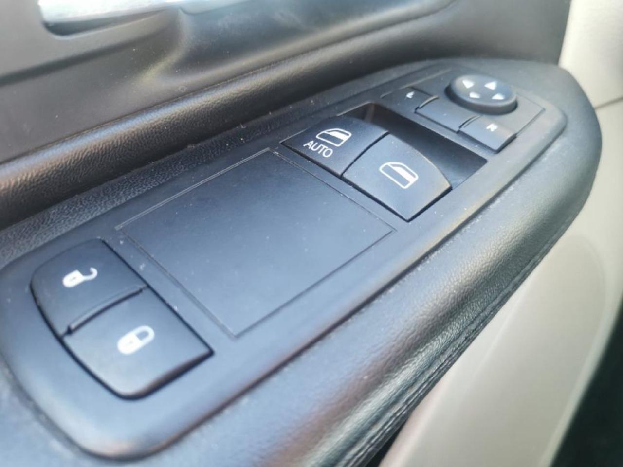 2014 RAM C/V TRADESMAN LOADED|PRICE TO SELL - Photo #11