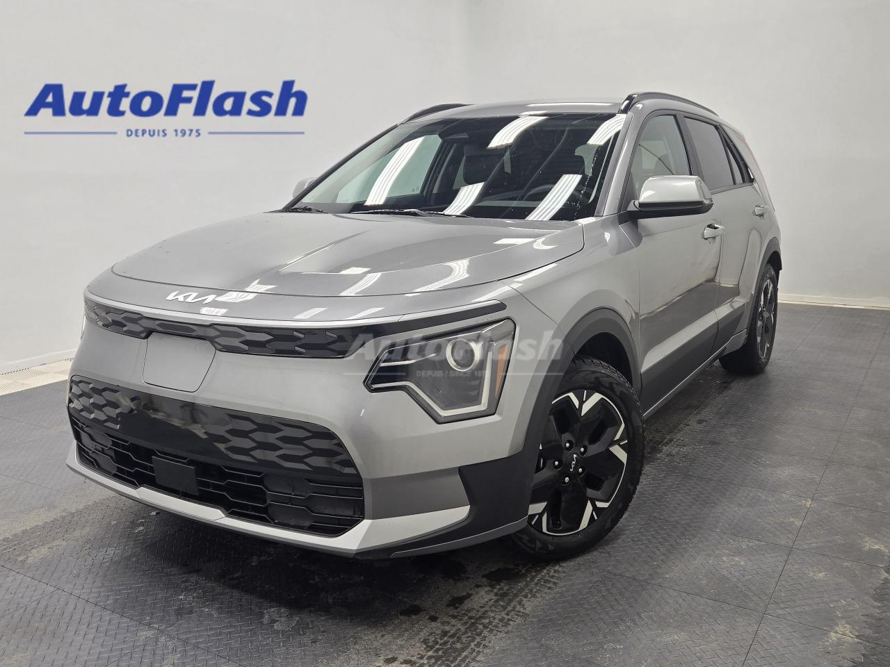 Used 2024 Kia NIRO EV WIND +, HEAT PUMP, ASSISTANCE CONDUITE for sale in Saint-Hubert, QC