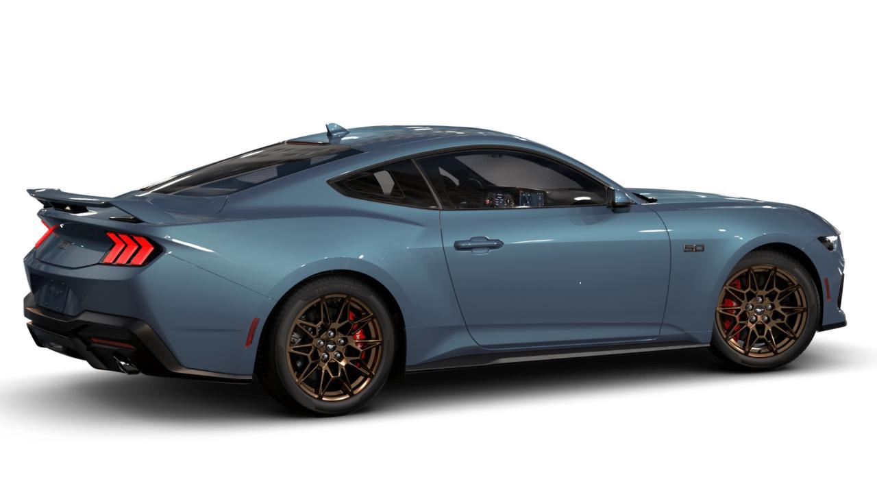 2025 Ford Mustang GT Premium Photo2