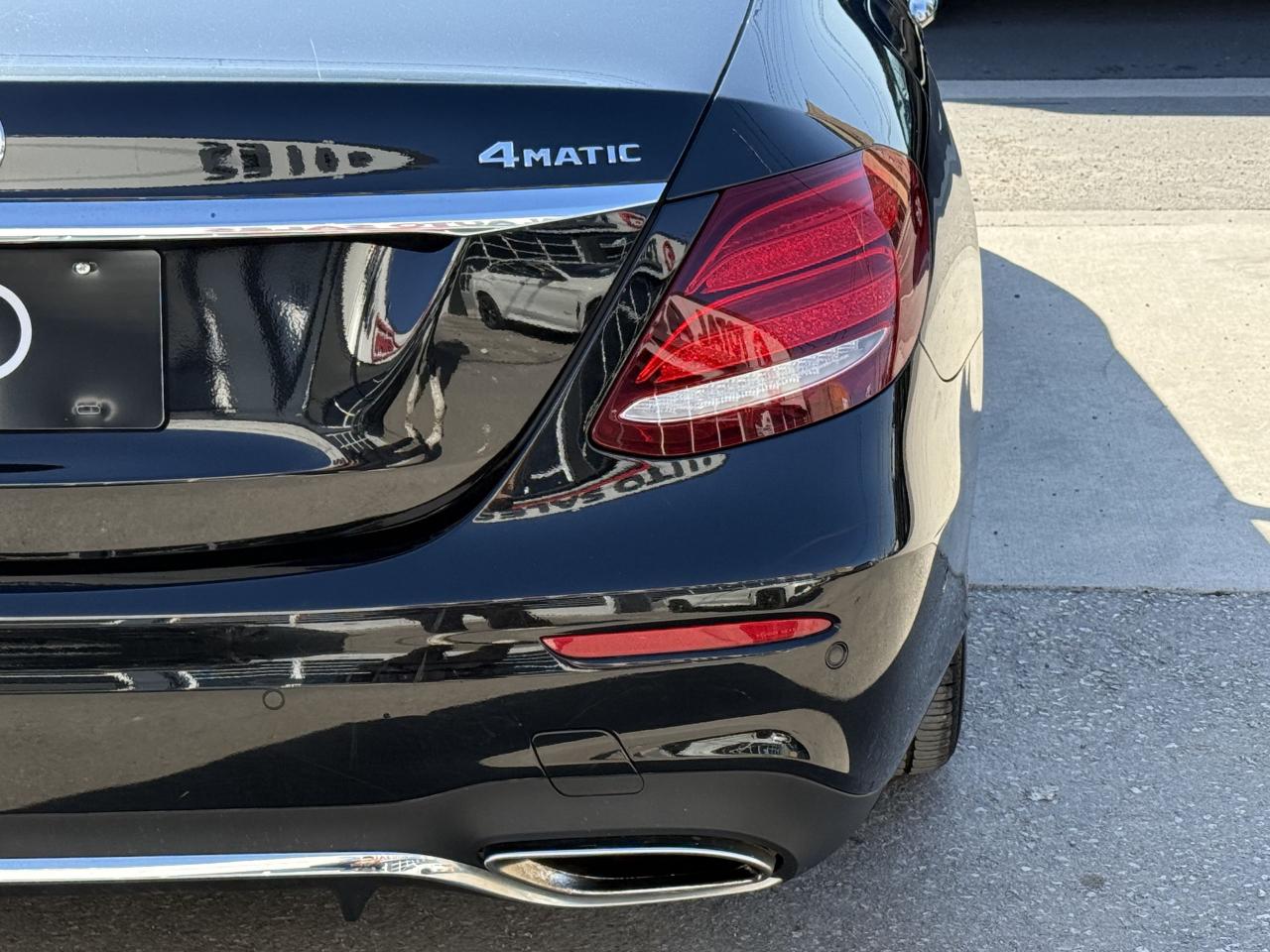 2017 Mercedes-Benz E-Class E300 //AMG SPORT | BURMESTER | LOADED - Photo #10