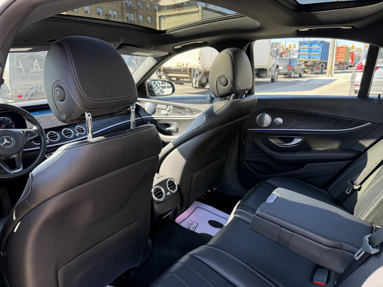 2017 Mercedes-Benz E-Class E300 //AMG SPORT | BURMESTER | LOADED - Photo #39