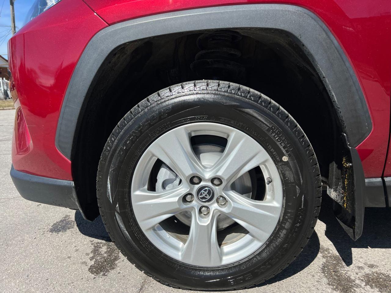 2020 Toyota RAV4 Hybrid XLE - Photo #8
